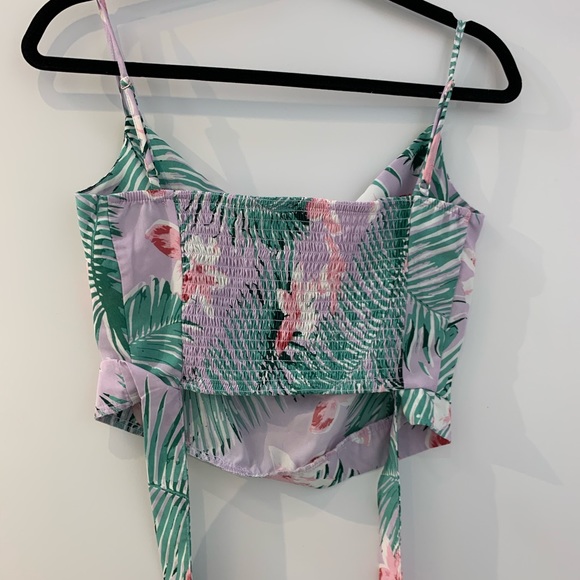Tropical print crop top - Picture 2 of 3